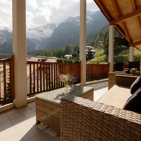 Victoria's - Luxurious Penthouse