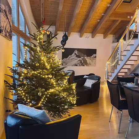 Victoria's - Luxurious Penthouse